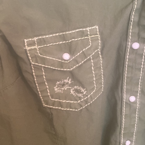 ARIAT button up - Picture 5 of 11